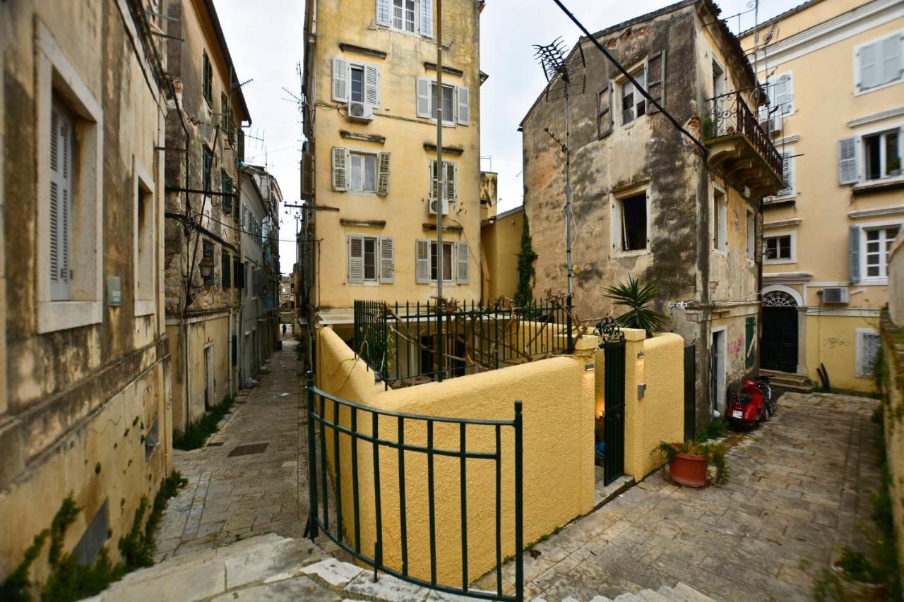 Apartment τhe Hidden Garden *