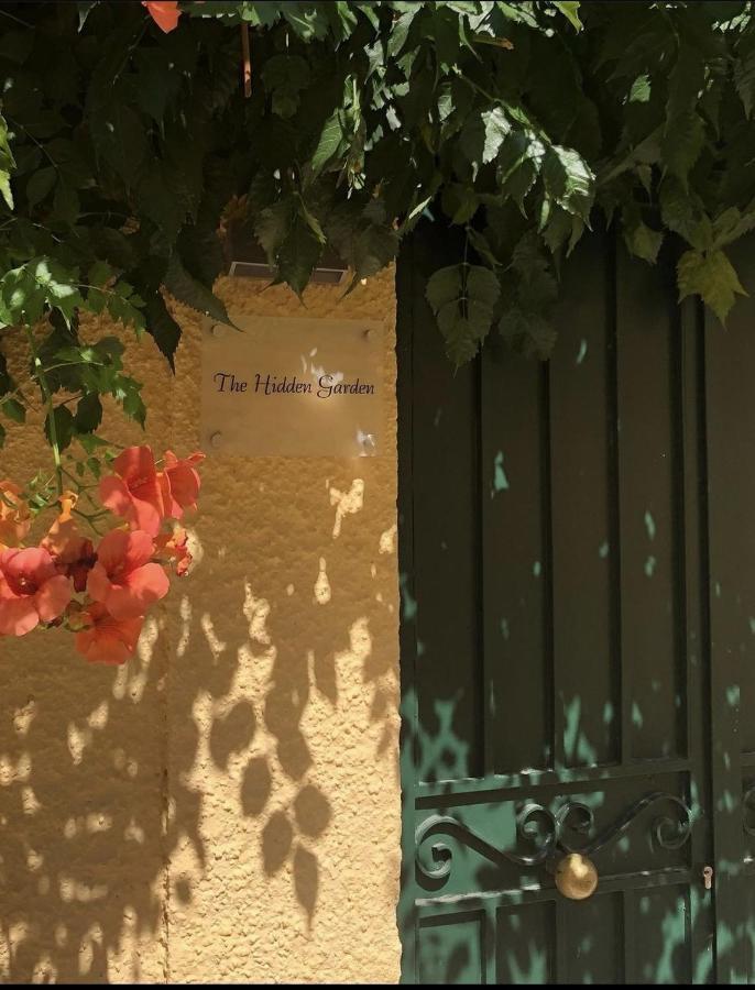Apartment τhe Hidden Garden