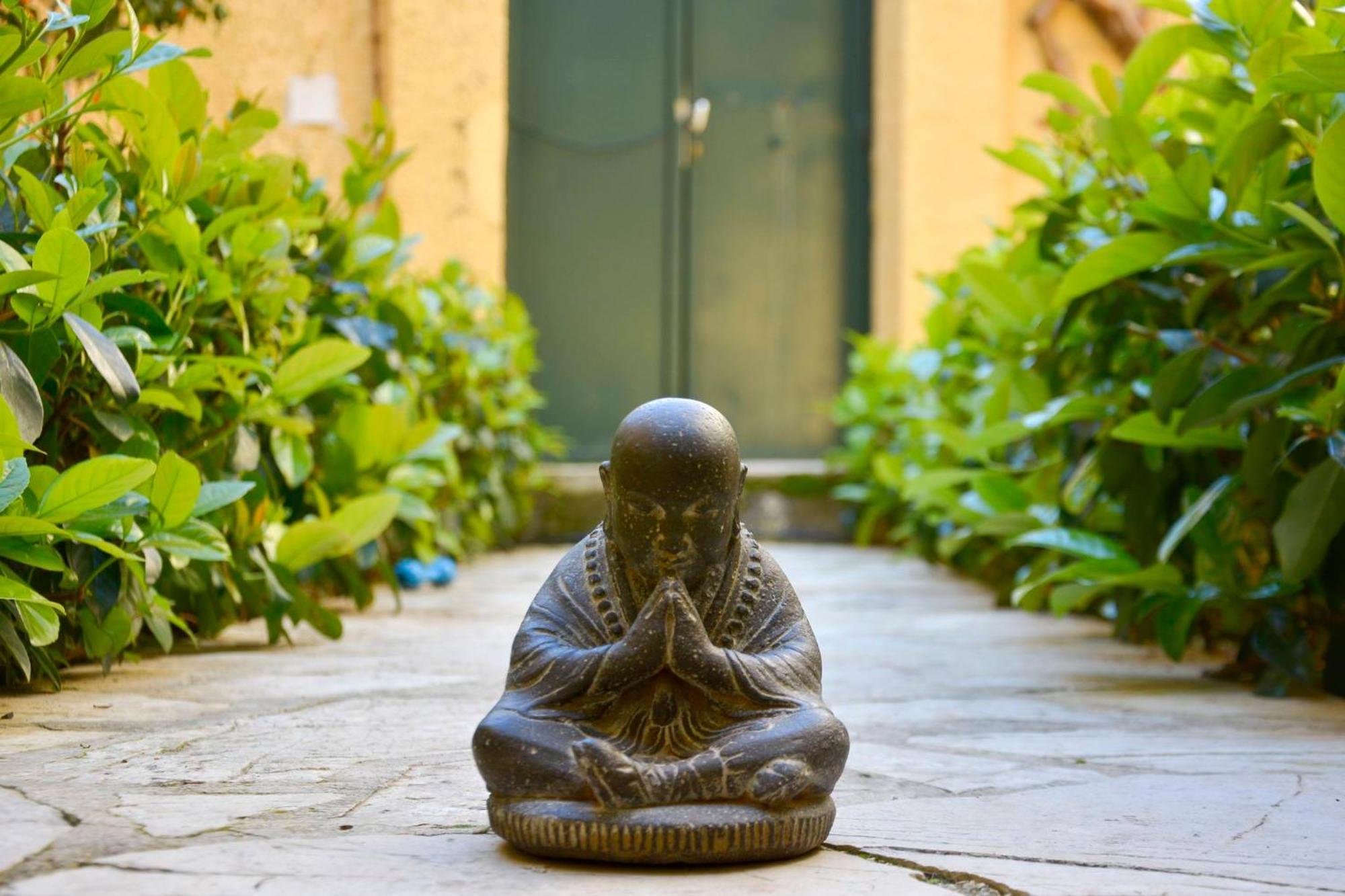 τhe Hidden Garden Apartment *